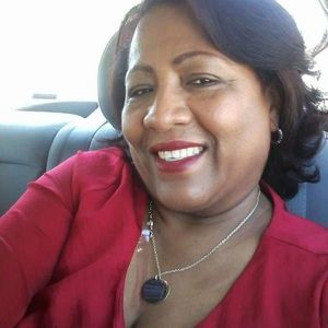 Meet your Posher, Amparo